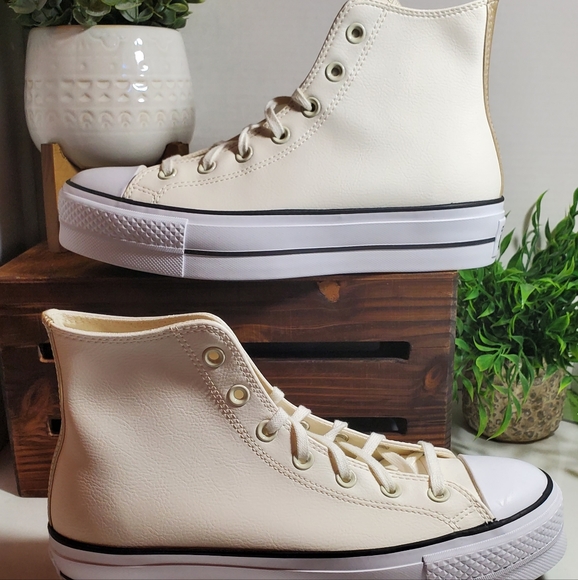 CONVERSE CTAS LIFT HI PLATFORM WOMEN'S SZ  / 570452C - Picture 5 of 13